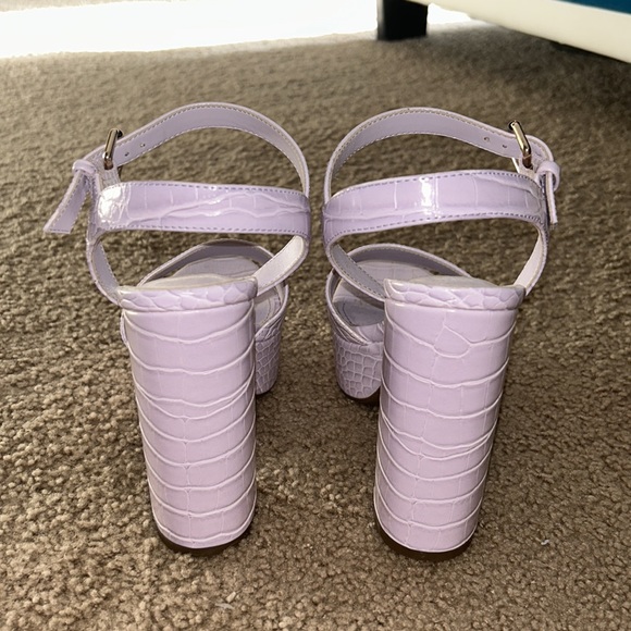 GUESS platform shoes 7.5 - Picture 6 of 7